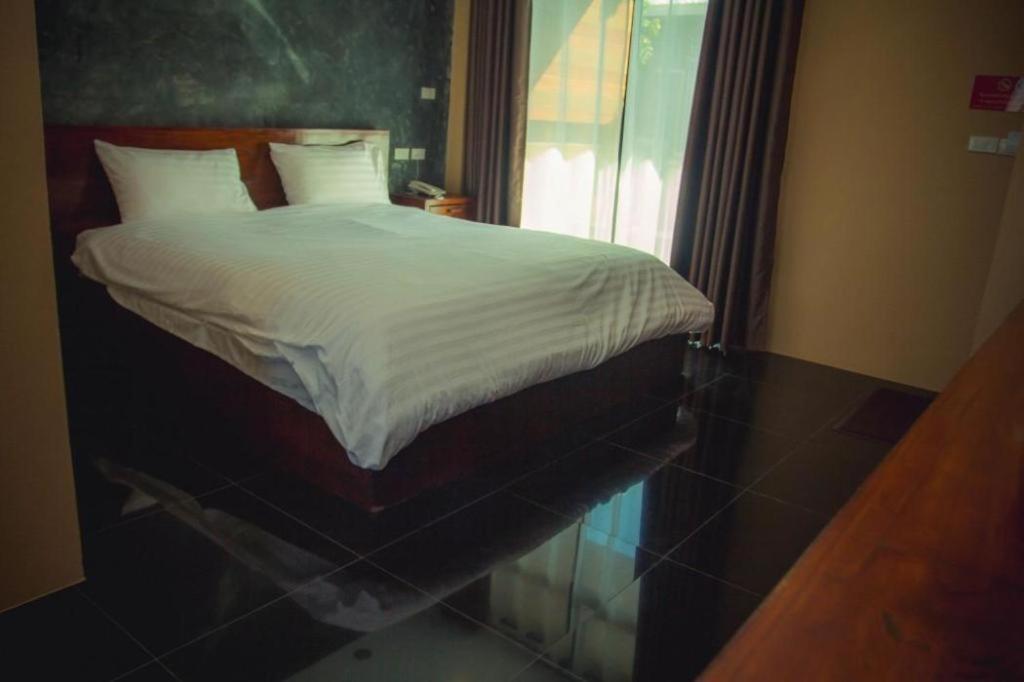 The Infinite Resort Nakhon Sawan Exterior foto